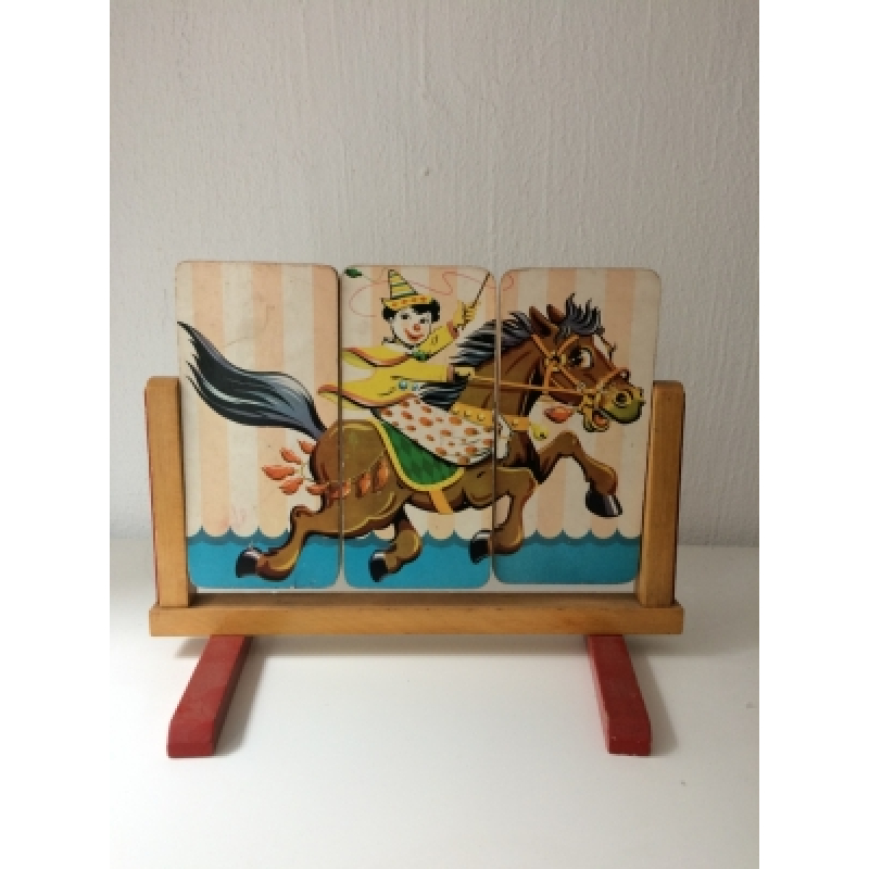 Speelgoed met paard nr 154